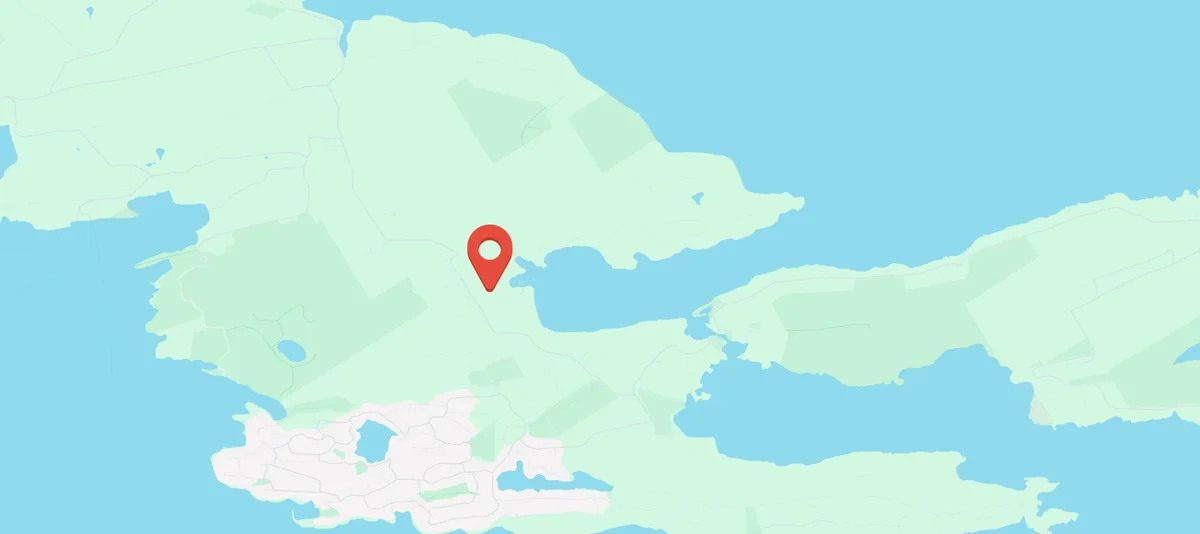 Map showing Hamilton Cove Farm on Pender Island